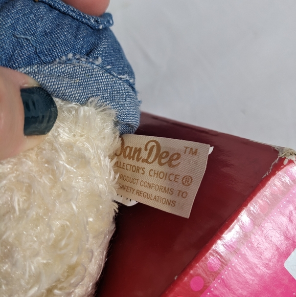 Dan Dee Singing Animated Dog Plush Stuff Animal Valentine's Day I Feel Good NEW - Picture 7 of 9